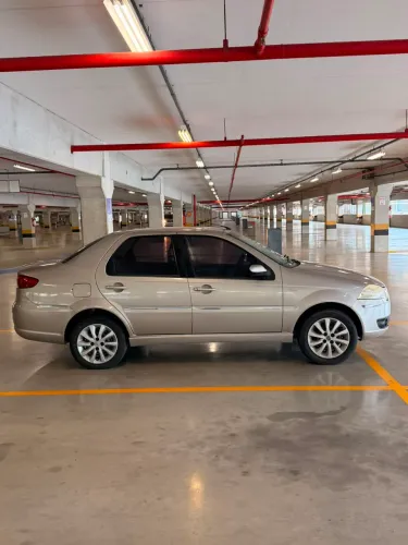 Fiat Siena HLX Dualogic 1.8 MPI Flex 8V 4P 2010