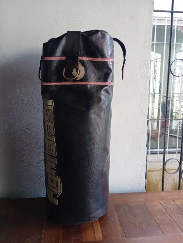 Saco e luva de boxe