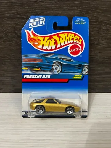Hot Wheels Vintage 1999 Porsche 928 Dourado