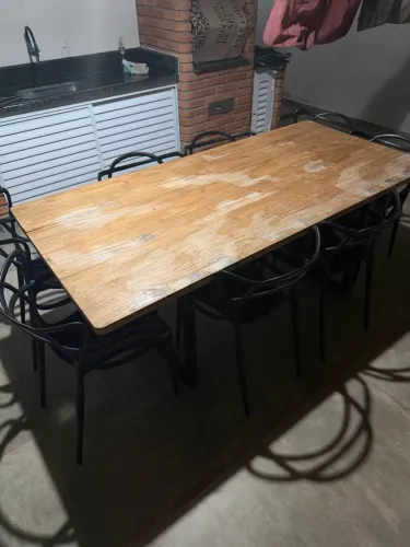MESA DE JANTAR RÚSTICA + 8 CADEIRAS