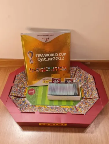 Álbum da copa 2022 DOURADO NUMERADO COMPLETO para colar
