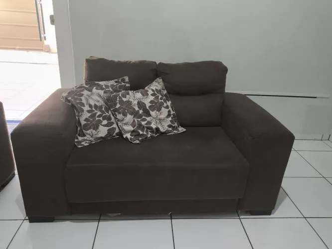 Sofá 2 e 3 lugares usado - Ótimo estado - Gurupi -TO. De R$1200,00 por R$999,00