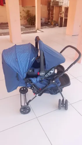 Carrinho de bebê + bebê conforto. Zap *58