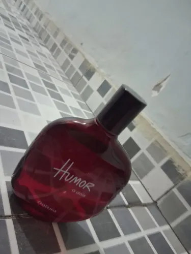 Perfume humor natura