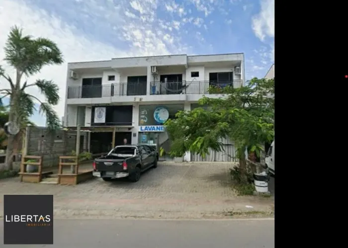 Apartamento à venda em Garopaba/SC  excelente localização a 800 metros da praia