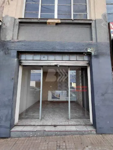 Salão comercial para alugar no bairro Vila Rezende em Piracicaba