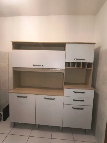 Armário de Cozinha semi novo, ótimo estado.