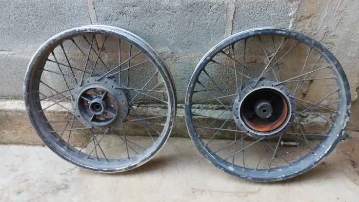 Par de rodas da factor 125