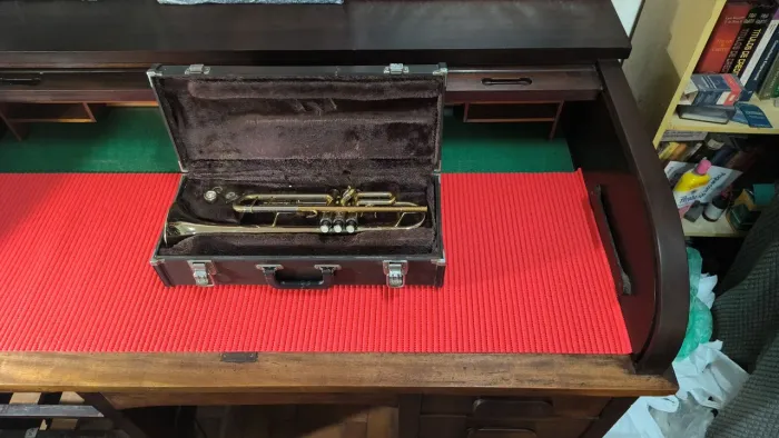 Trompete Sib Weril Regium Concert Et 9176 laqueado dourado com detalhes em alpaca original