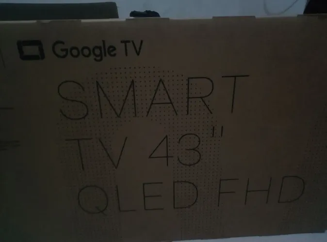 Smart TV Multilaser 43 polegadas borda infinita