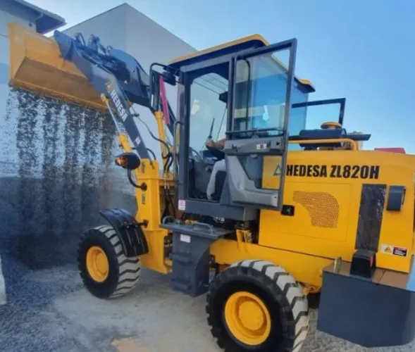 Locaçao de pa carregadeira media com balança