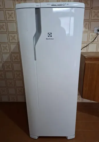 Vendo geladeira extra de verdade 