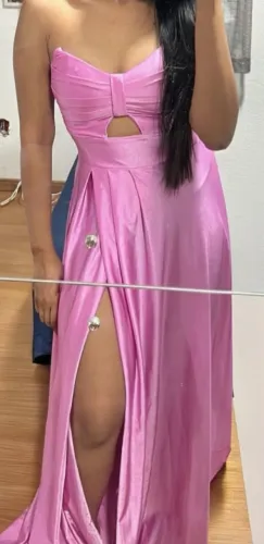 Vestido acetinado rosa