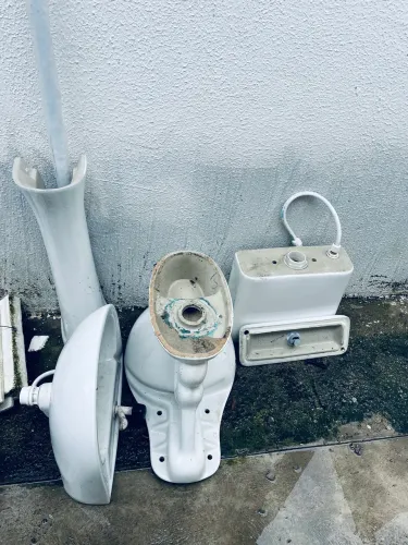 Vaso sanitário + Pia Completo