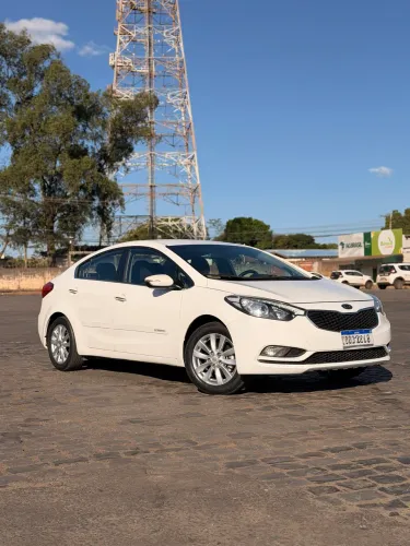 Kia Motors Cerato 1.6 16V Flex Aut. 2014
