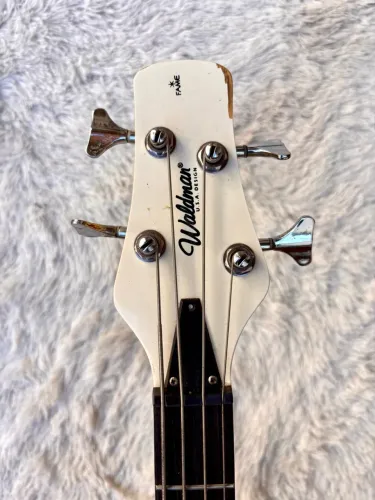 Contra Baixo 4 Cordas Elétrico Waldman Gbw-100 R$700