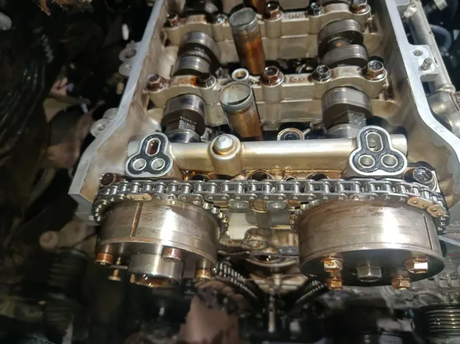 Vaga de ajudante de mecânico automotivo 