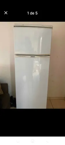 Geladeira em perfeito estado 