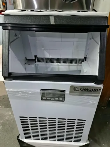 ac maquina de gelo produçao 45kg diario GELOPAR