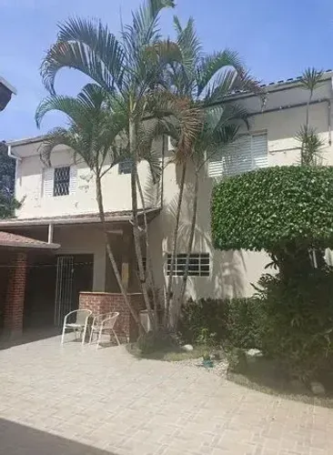 Casa com 5 dormitórios à venda, 350 m² por R$ 750.000 - Chácara Santa Luzia - Taubaté/SP