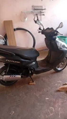 Parou do nada e quero vender certo quem quiser me chamar no zap por favor * obr
