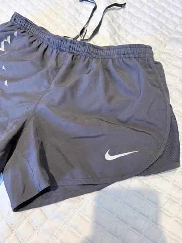 Short Nike