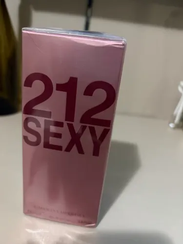 Perfume Feminino 212 Carolina Herrera 100 Ml