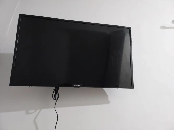 TV SEMP 32'