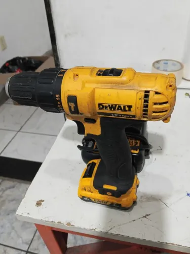 Parafusadeira Dewalt vendo ou troco por tv smart