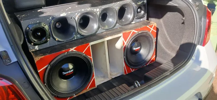 2 de 12" bomber rush 1000 rms cada