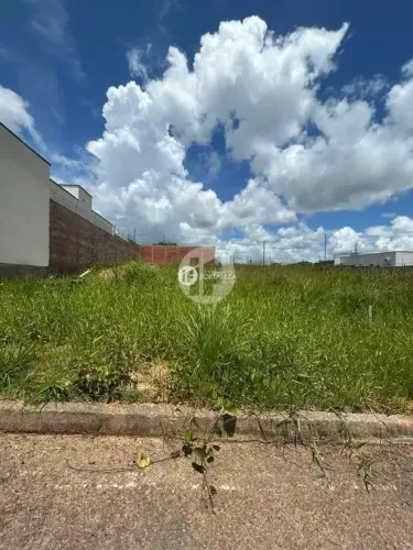 Imóvel para venda possui 250 metros quadrados em Portal da Amazônia - Rio Branco - AC