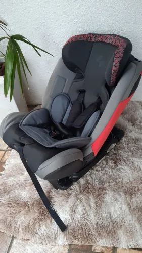 Cadeirinha de carro ficher price com isofix LER DESCRIÇÃO!