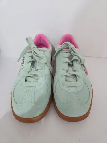 Tênis Puma Palermo na cor Fresh Mint/Fast Pink comprado no Chile