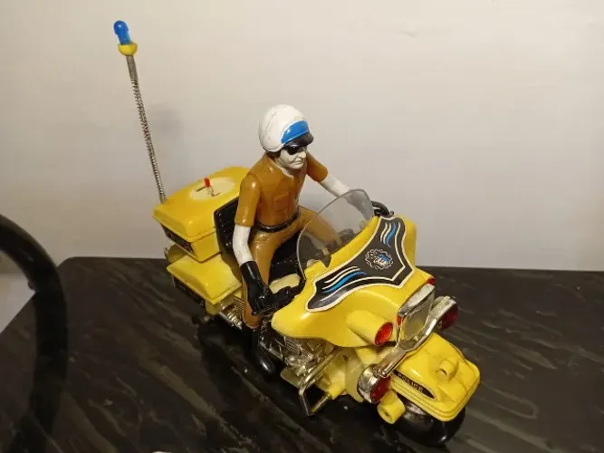 Moto de brinquedo anos 80