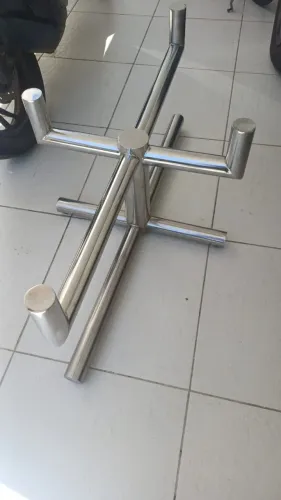 MESA DE CENTRO EM INOX 1050 X 560 PARA VIDRO OVAL MODELO DIFERENCIADO