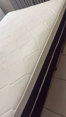 Colchão de Casal Umaflex Fascinium com Molas Ensacadas 24x138x188 cm - Preto/Branco