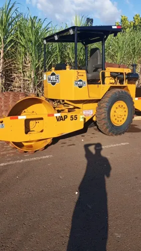 Rolo compactador Muller Vap55