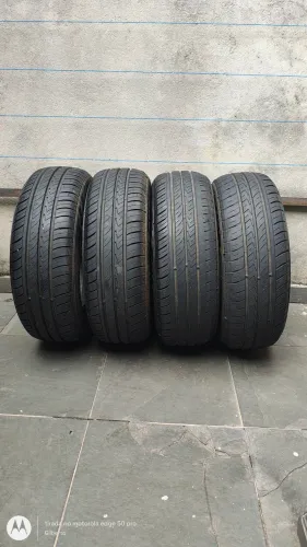 Pneus 185/65R14
