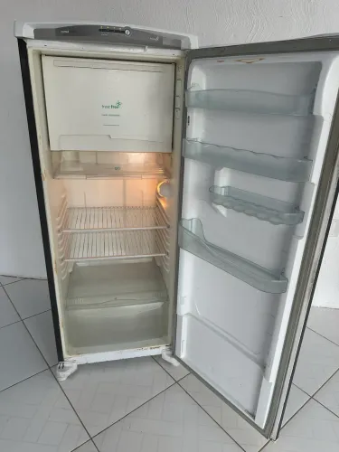 Geladeira consul