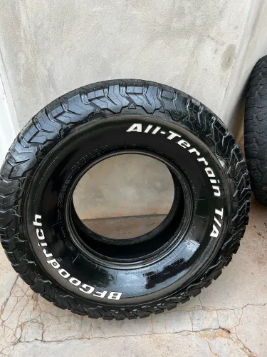 Pneus BF 315/75R16