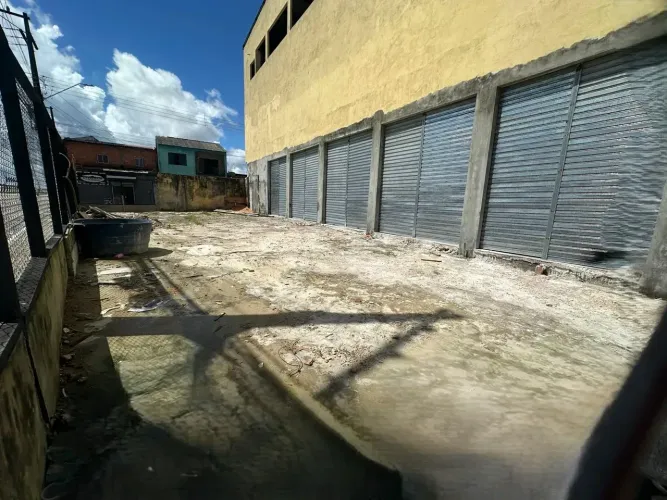 Esquina da Centenário - 450 m² em Mangueirão - Belém - PA