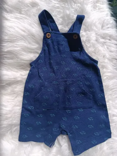 Short Jardineira Carter's 12 meses