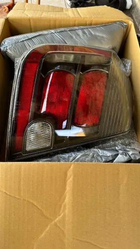 Lanterna Sentra 2010