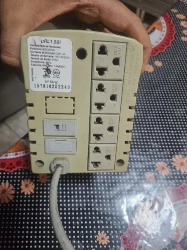 estabilizador 300va 110v/220v sms
