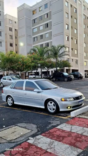 Chevrolet Vectra CD 2.2 16V / 2.0 16V Mec./aut. 2001