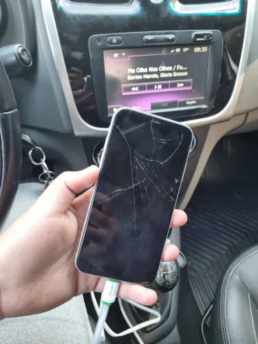 IPHONE XR 64GB TRINCADO