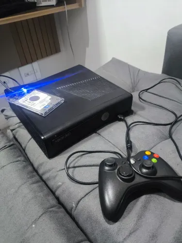 Xbox 360 slim desbloqueado xploit Hd externa de 1 tera