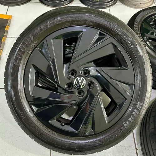 Jg Roda Original Vw Nivus Aro 17 5x100 + Pneu 205/55/17 Goodyear 