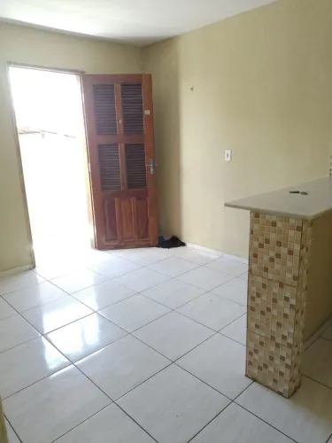 Aluga se apartamento no Guajeru Messejana