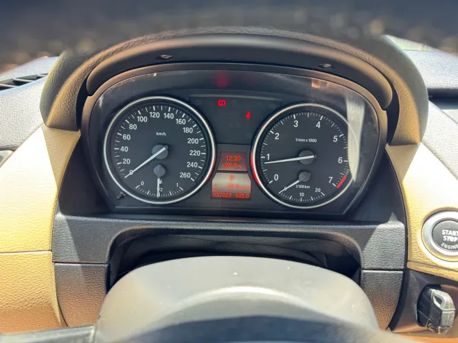 BMW X1 Sdrive 20I X-line 2.0 TB Active Flex 2015